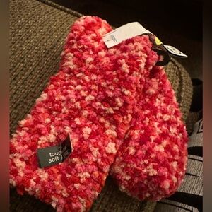 Women's Fuzzy Socks - Pink and Red
